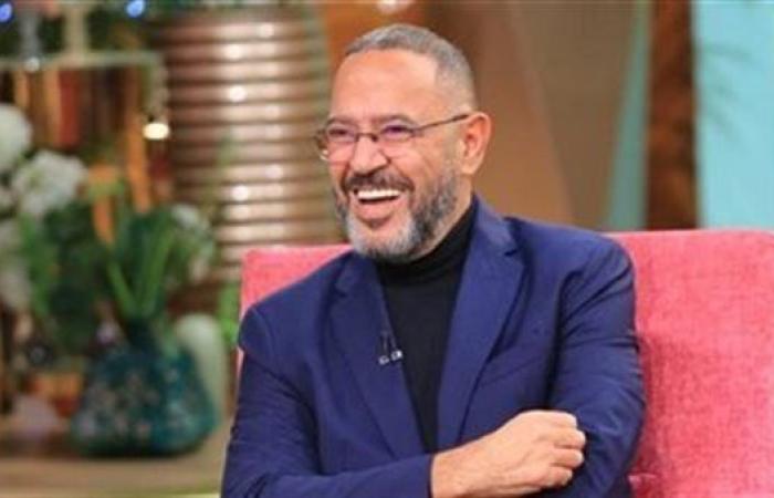 أشرف عبد الباقي يحصد جائزة "الإبداع والتميز" بمهرجان همسه للآداب والفنون