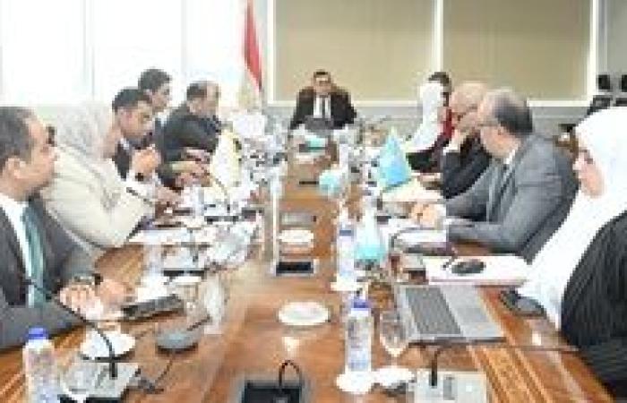 وزير الإسكان يتابع آخر مستجدات الإجراءات التنفيذية  المتعلقة بقوانين إيجار