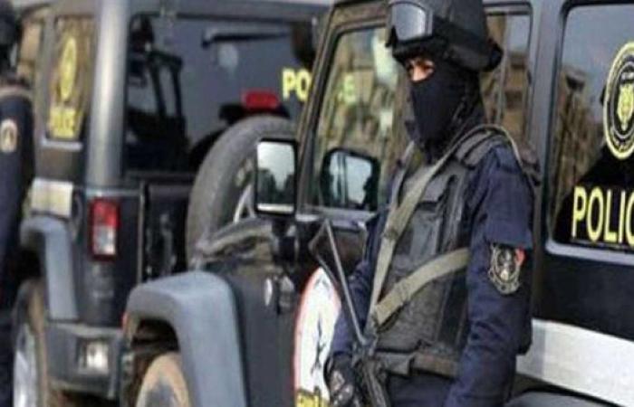 ضبط 4 أشقاء لاعتدائهم على عمهم المسن وبناته بسبب خلاف عائلي بالمحلة