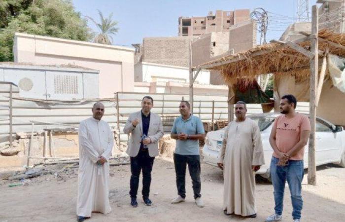 وكيل وزارة الصحة يتفقد الإنشاءات بمستشفى رمد قنا