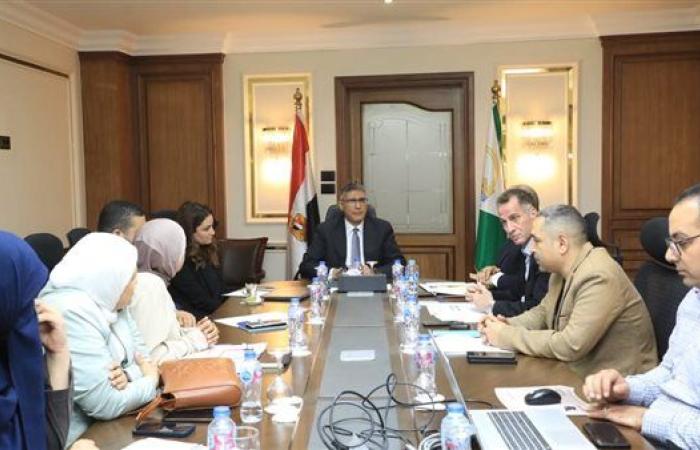 محافظ الجيزة يتابع أعمال تطوير المدينة الجامعية