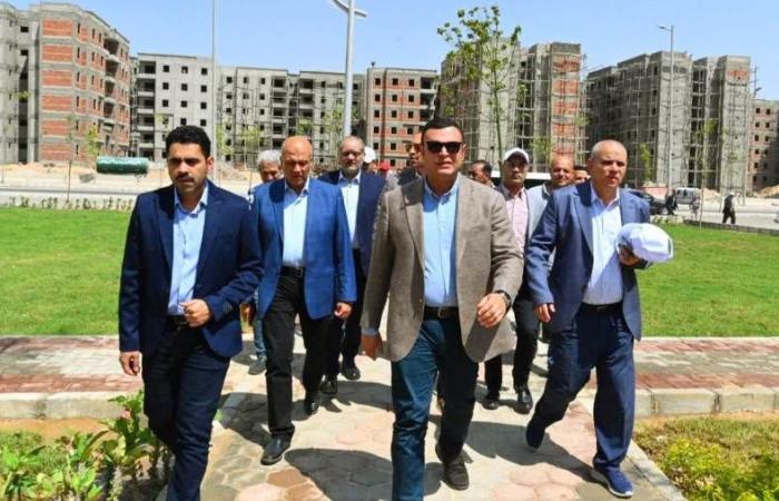 بإجمالى 1584 وحدة .. وزير الإسكان يتابع مشروعات الإسكان الاجتماعي والمرافق بمدينة الشروق