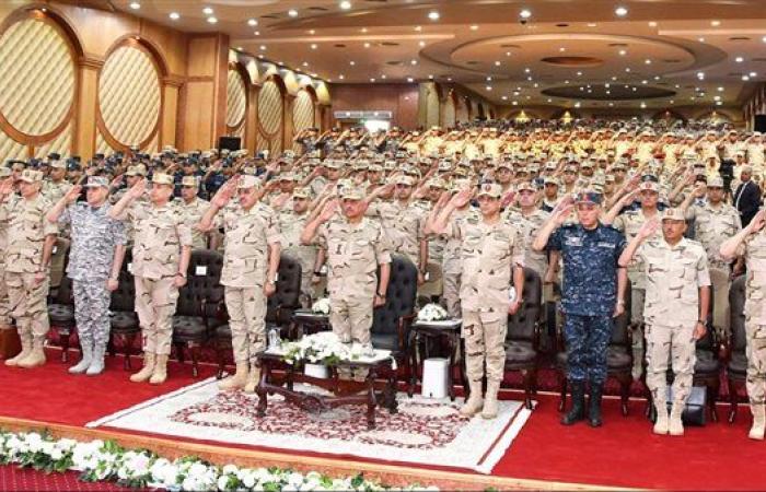 وزير الدفاع: الدفاع عن الوطن وحماية أمنه مهمة مقدسة