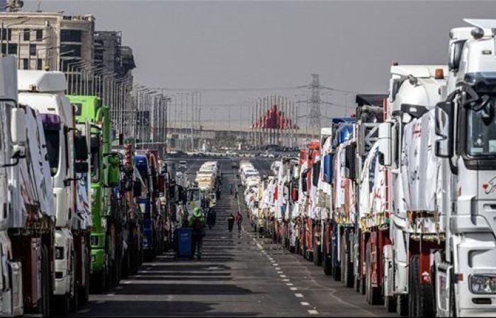 المفوض العام لأونروا: هناك أكثر من 6000 شاحنة ...
