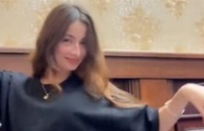 وصلة رقص لفتاة داخل محكمة الأسرة تشعل السوشيال ميديا والأمن يفحص الواقعة