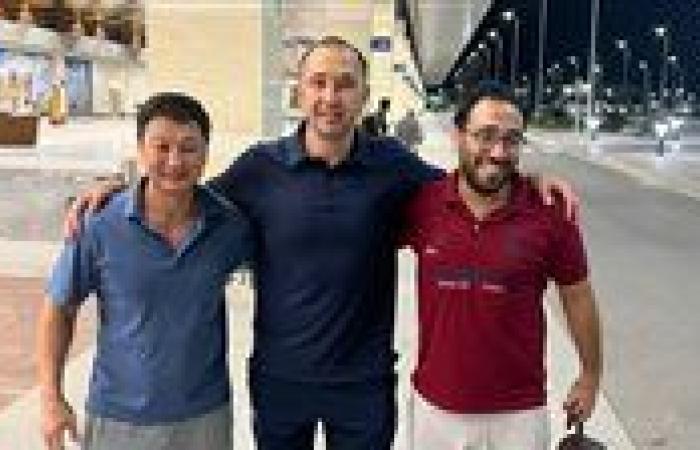 المدرب القيرغيزي عزت إركينباييف يصل القاهرة لقيادة المنتخب المصري للمصارعة الرومانية