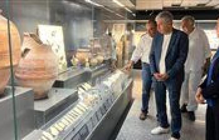 شريف فتحى: إعداد خطة جديدة للترويج السياحي لمعالم وأثار الإسكندرية