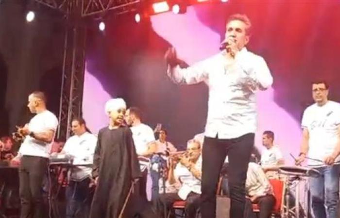 «اللي مني عاوزين إيه مني؟!».. التفاصيل الكاملة لسرقة شقة أحمد شيبة