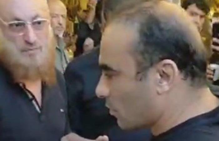 كاميرا موقع بصراحة.. وصول سيد عبد الحفيظ عزاء والد محمد الشناوي