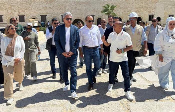وزير الآثار ويوجه بإعداد خطة جديدة للترويج السياحي للإسكندرية