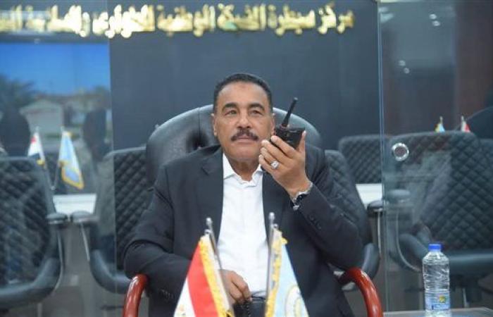 محافظ مطروح يتابع تطورات حادث تحطم 11 سيارة في تصادم مروع
