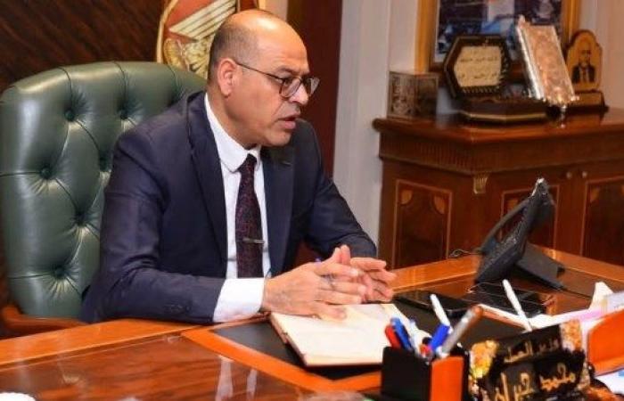 وزير العمل: الإيقاف والإحالة للنيابة لـ 2 من مفتشي العمل لاتهامهما بتلقى رشوة من شركة إلحاق عمالة