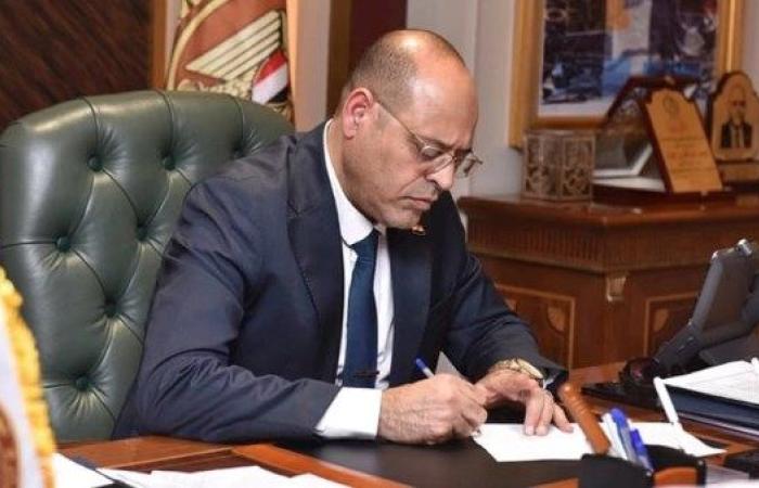 تنفيذًا لتوجيهات وزير العمل.. الملحق العمالي بإيطاليا يتواصل مع الأطراف المعنية لحل مشكلة تقنين أوضاع 26 عامل مصري