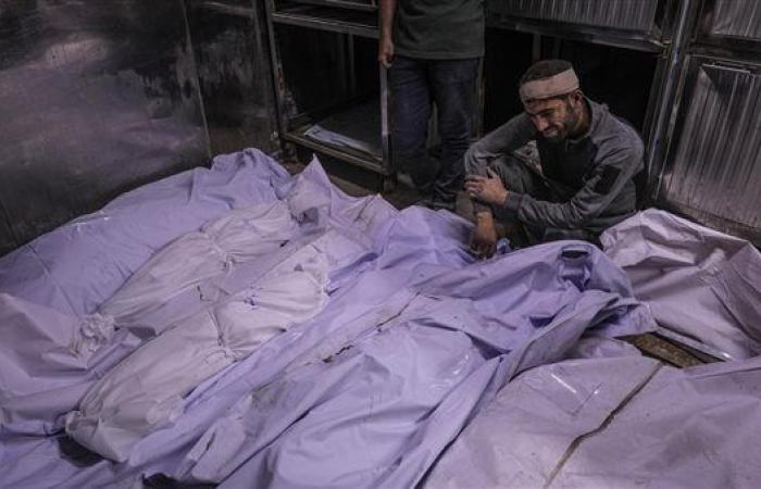 مصادر طبية فلسطينية: 30 شهيدًا في غارات للاحتلال على غزة منذ الفجر