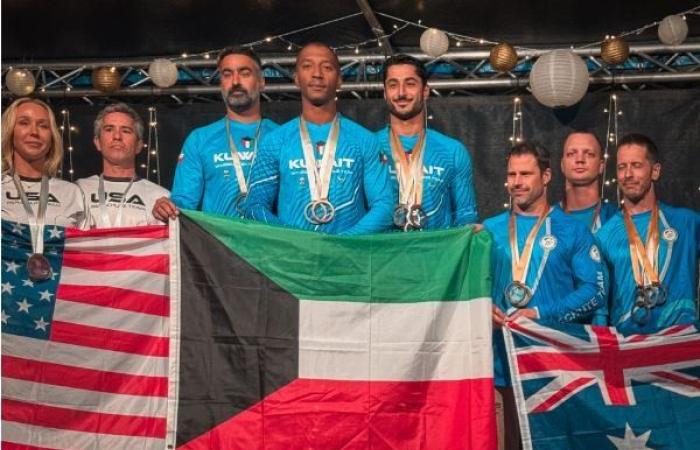 منتخب الكويت يحقق المركز الأول ببطولة العالم للقفز المظلي في التشيك 2025