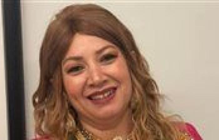 مش شتيمة  بالنسبالنا.. انتصار ترد على أحد المتابعين بعد وصفه لها بـ الكومبارس