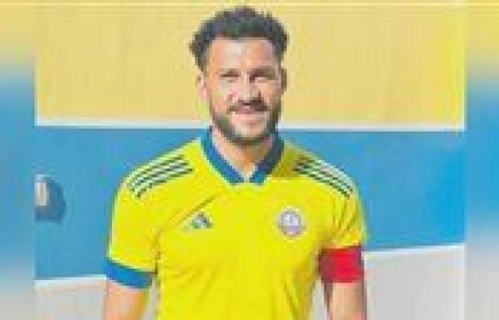 سمنود يضم حاتم شاهين مهاجم النصر للتعدين موسمين