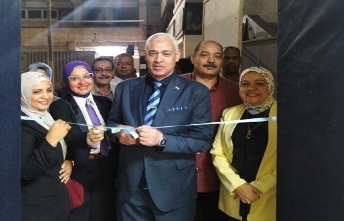 طلاب جامعة أسيوط يعرضون 17 لوحة زيتية في معرض تجليات ذاتية بكلية التربية النوعية