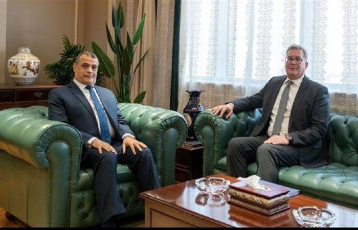 وزير الإنتاج الحربي: ملتزمون بتنفيذ المشروعات القومية بكفاءة وفي التوقيتات المحددة