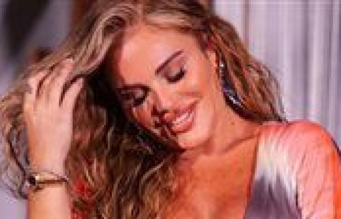 بفستان قصير.. نيكول سابا تخطف قلوب جمهورها في أحدث ظهور لها