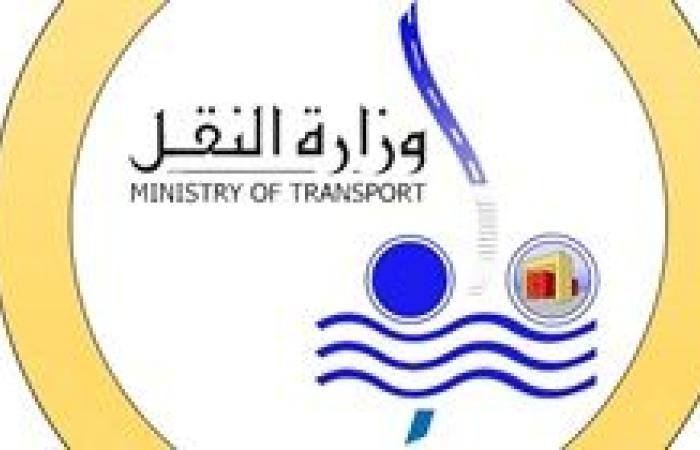 وزير النقل يكرم عامل مزلقان السادات ببني سويف
