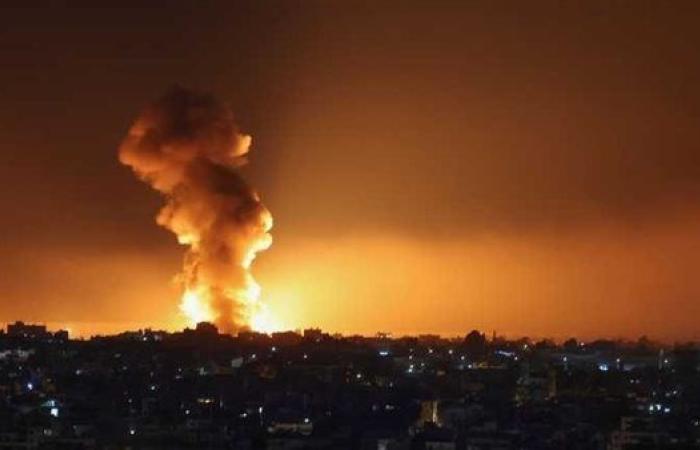 فلسطين.. غارة جوية إسرائيلية تستهدف وسط خان يونس جنوبي قطاع غزة
