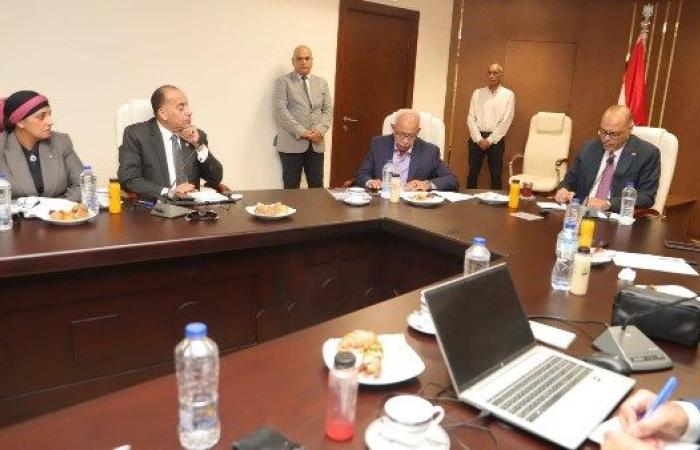 وزير العمل يترأس اجتماع المجلس الأعلى للتشاور الاجتماعي لمناقشة القرارات التنفيذية لقانون العمل الجديد