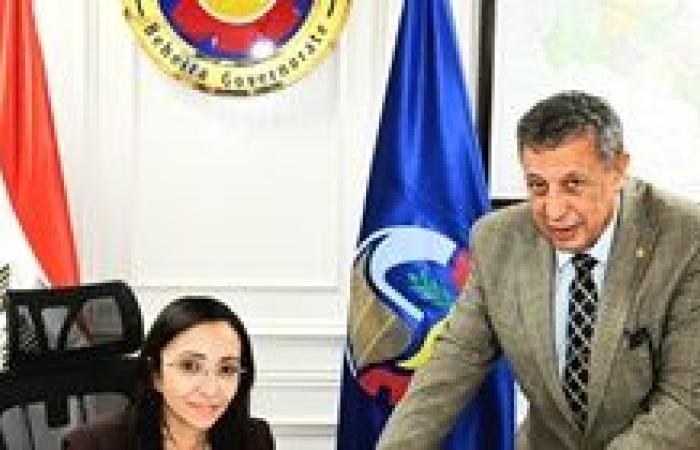 محافظ البحيرة تعتمد تنسيق القبول للمرحلة الثالثة والأخيرة بالصف الأول الثانوي العام بحد أدنى 215 درجة