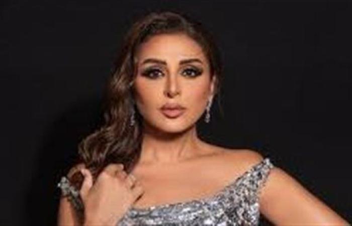 بعد رحلة علاجية بألمانيا.. أنغام تعود إلى مصر