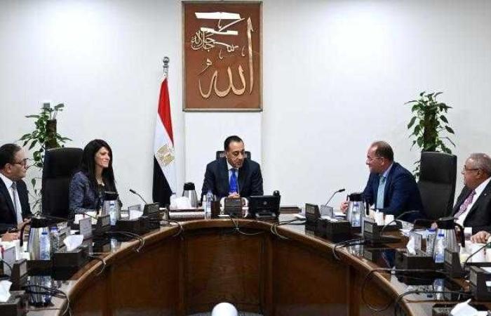 رئيس الوزراء يتابع آليات تنفيذ قانون تنظيم بعض الأحكام الخاصة بملكية الدولة في الشركات