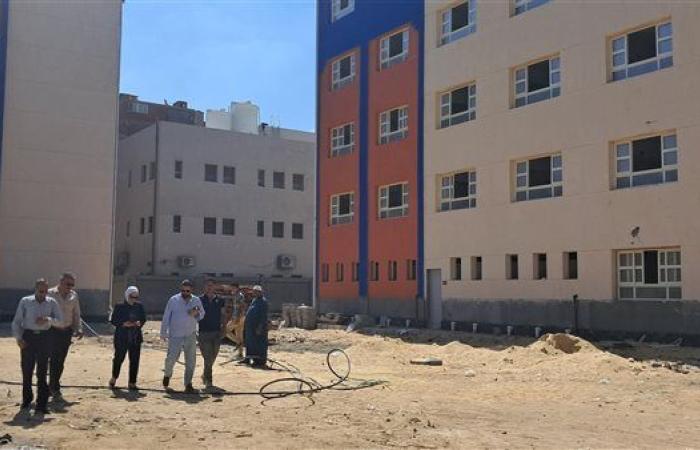مدير تعليم القاهرة تتابع استعدادات مدارس المرج  للعام الدراسي الجديد