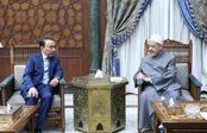كازاخستان تجدد دعوتها لشيخ الأزهر للمشاركة في افتتاح قمَّة زعماء الأديان