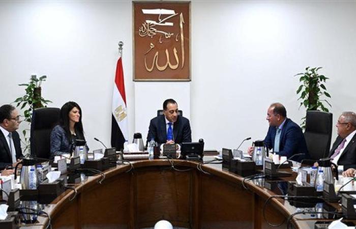 رئيس الوزراء يتابع آليات تنفيذ قانون تنظيم بعض الأحكام الخاصة بملكية الدولة