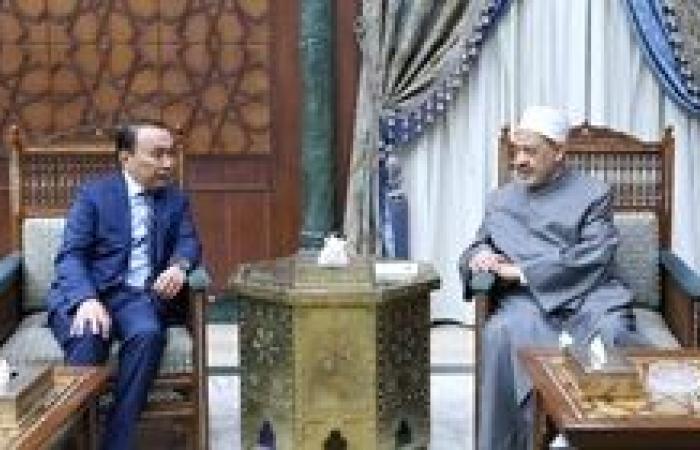 كازاخستان تجدِّد دعوتها لشيخ الأزهر للمشاركة في افتتاح قمَّة زعماء الأديان