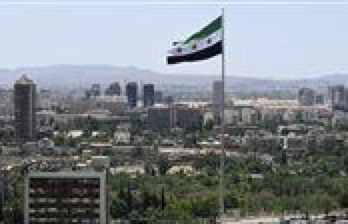 وسط ضغوط إسرائيلية على دمشق.. زعيم درزي يدفع بمشروع انفصالي في السويداء