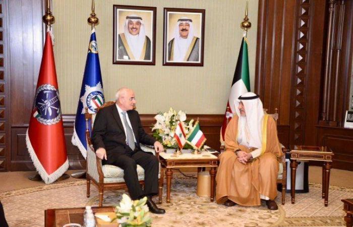الكويت.. النائب الأول لرئيس مجلس الوزراء ووزير الداخلية يبحث مع وزير الدفاع اللبناني أوجه التعاون المشترك