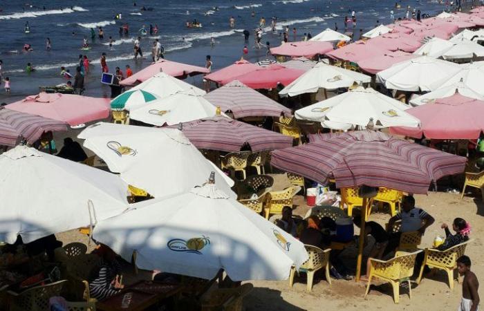 إغلاق شواطئ القطاع الغربى بالإسكندرية بسبب اضطراب حالة البحر غدا