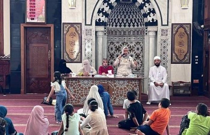 ندوة نعنوان أهمية المياه والمحافظة عليها" داخل مسجد الميناء الكبير بالغردقة.