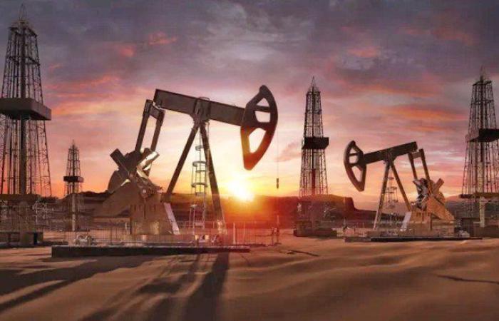 تراجع أسعار النفط وسط توقعات بانخفاض الطلب على الوقود في الولايات المتحدة