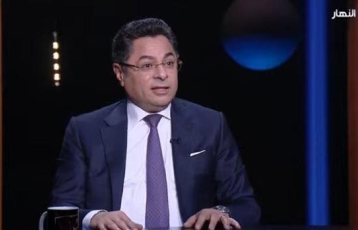 خالد أبو بكر يعود لجمهوره ببرنامج “آخر النهار” الثلاثاء المقبل
