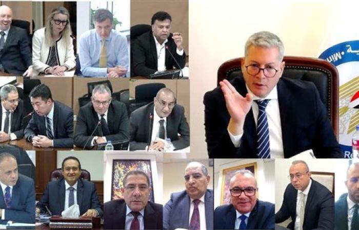 وزير البترول: برامج جديدة لزيادة إنتاج الزيت الخام بالصحراء الغربية