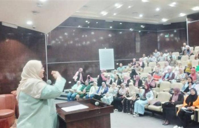 جامعة قناة السويس تنظم ندوة حول استخدام لغة الإشارة لتحسين مهارات تواصل مقدمي الخدمات بهيئة الرعاية الصحية