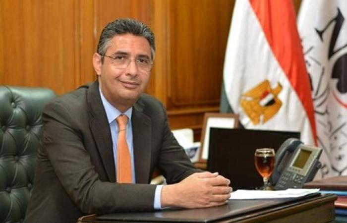 وزيرا التموين والغرف التجارية يفتتحان مقر غرفة مطروح ومعرض "أهلا مدارس" وسوق اليوم الواحد