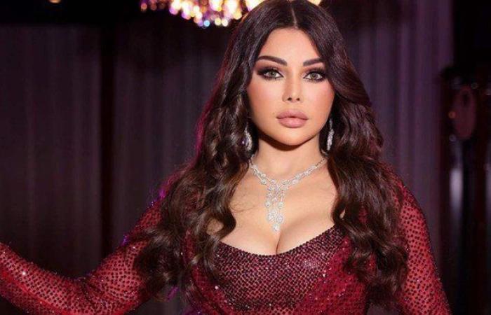 شاهد.. هيفاء وهبي تبهر متابعيها بإطلالة جديدة لها عبر فيسبوك