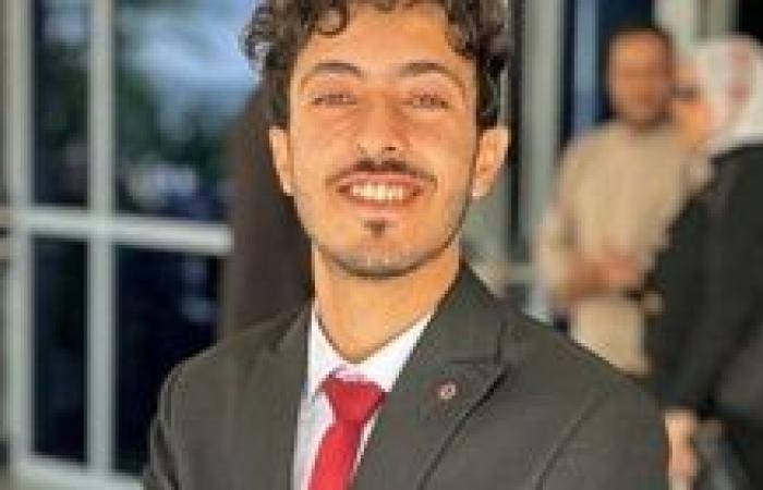 جامعة كفر الشيخ تودّع أحد طلابها: وفاة نائب رئيس اتحاد كلية الصيدلة ووالده في حادث أليم