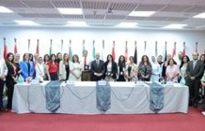 الأكاديمية العربية وجامعة كامبريدج تطلقان شراكة استراتيجية لتطبيق الاختبارات الرقمية في مصر