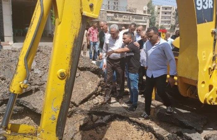 كسر مفاجئ بخط مياه  رئيسى بطنطا ومحافظ الغربيه يتابع الإصلاح ميدانيا