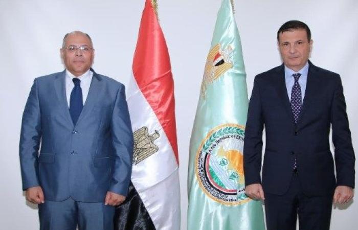وزير الزراعة يبحث مع سفير مصر الجديد لدى الكويت تعزيز التعاون الزراعي