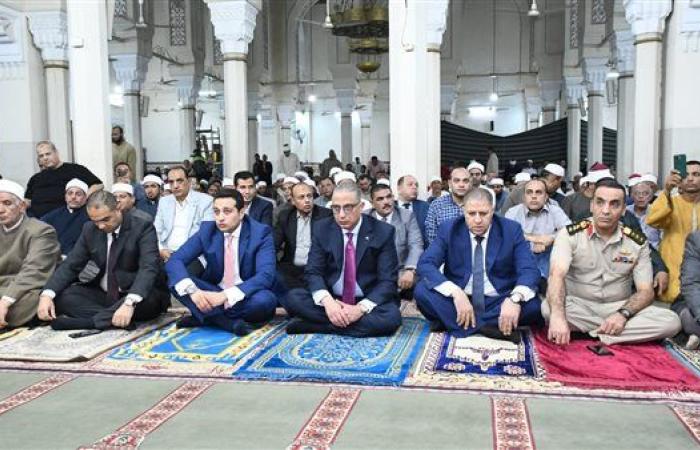 محافظ الفيوم يشارك فى احتفال"الأوقاف"بذكرى المولد النبوي.. صور
