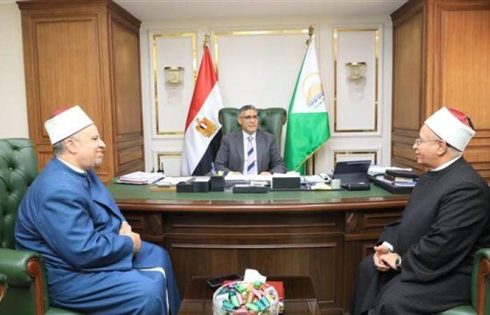 محافظ الجيزة يستقبل مدير الأوقاف الجديد لبحث خطط العمل والرؤى المستقبلية